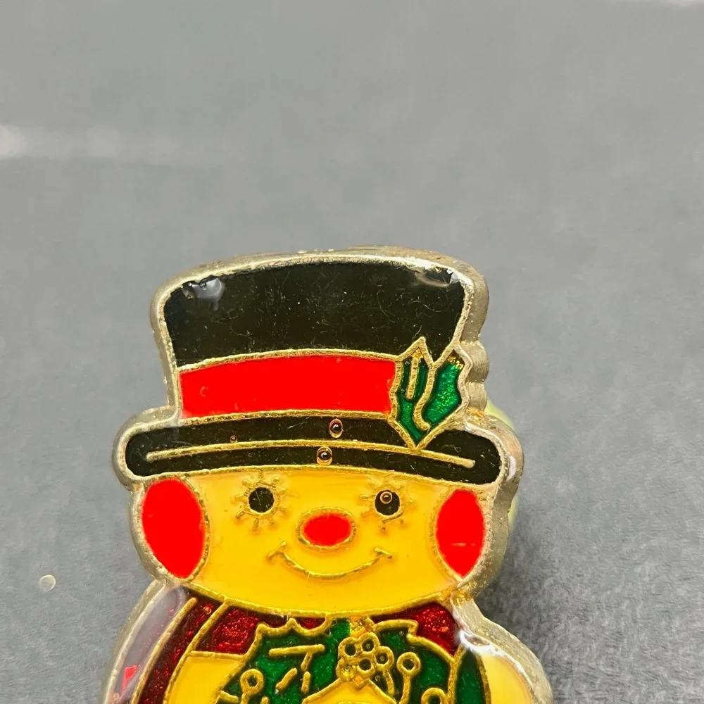 The Unbranded Brand vintage gold